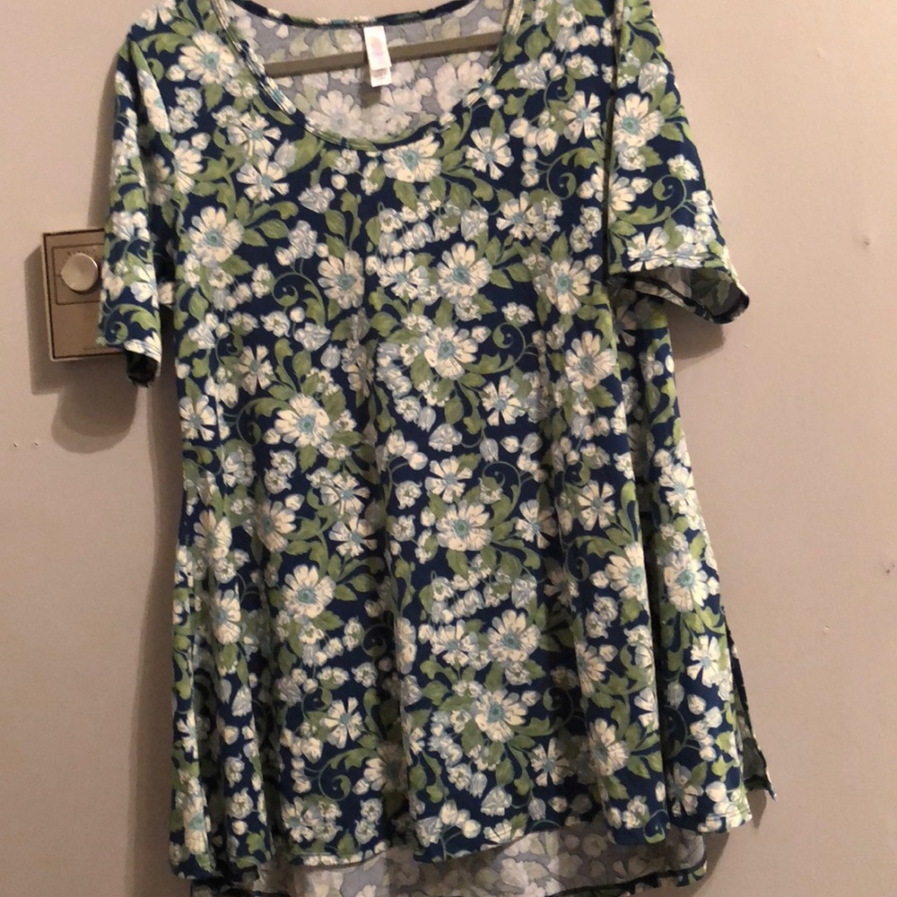 Lularoe perfect T size large